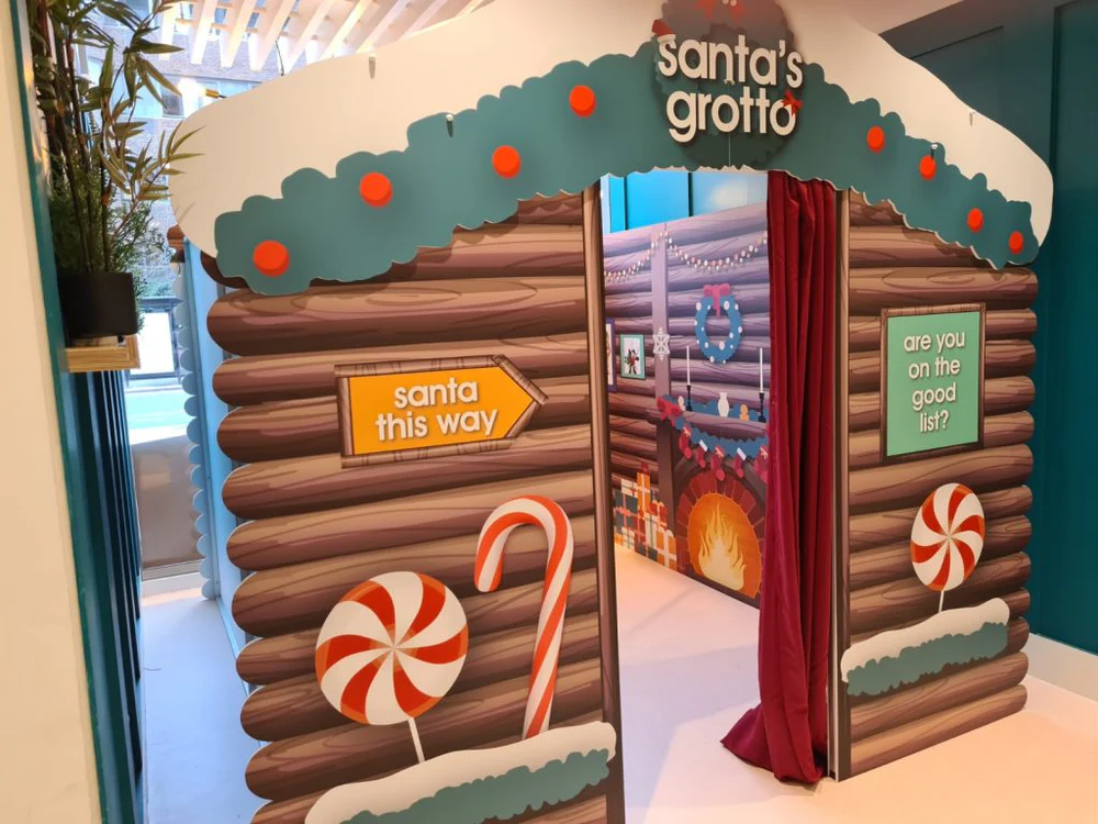 SANTA’S GROTTO FOR GET SET GO! A PHOTO CUTOUTS FIRST